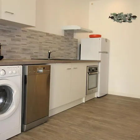 Studio Renove A Collioure, Proche Plage Et Commerces, Avec Wifi - Fr-1-309-384
